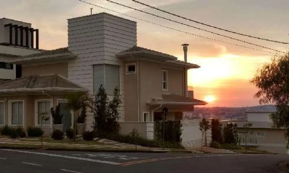 Casa, 3 quartos, 248 m² - Foto 1