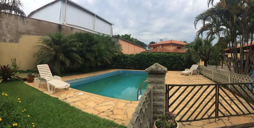Chácara, 3 quartos, 2292 m² - Foto 4