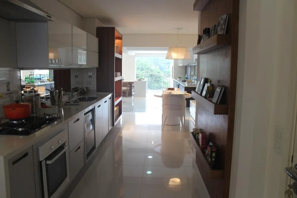 Apartamento, 4 quartos, 251 m² - Foto 2