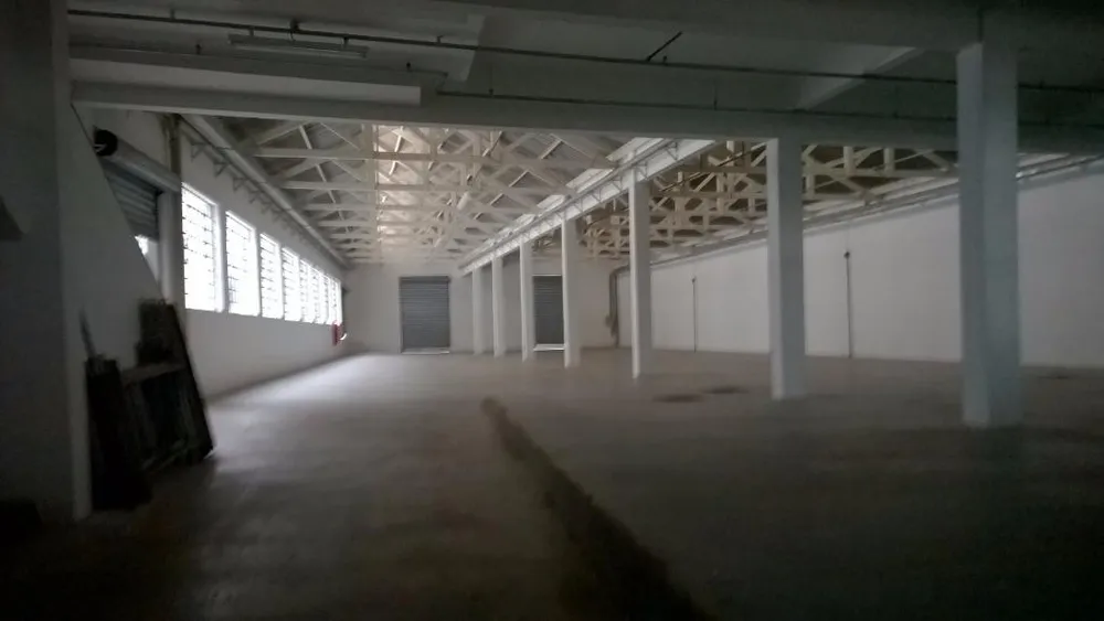 Depósito-Galpão, 2300 m² - Foto 2