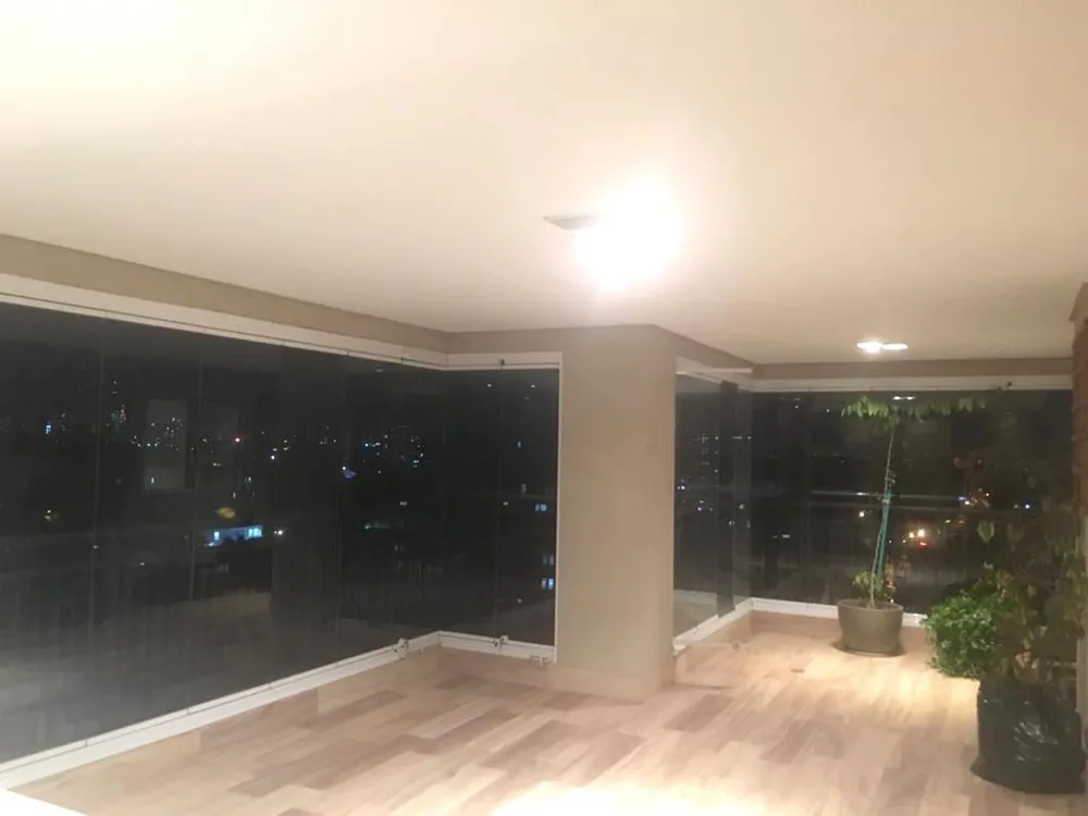 Apartamento, 3 quartos, 213 m² - Foto 1