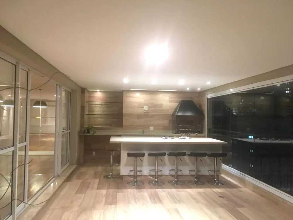 Apartamento, 3 quartos, 213 m² - Foto 2