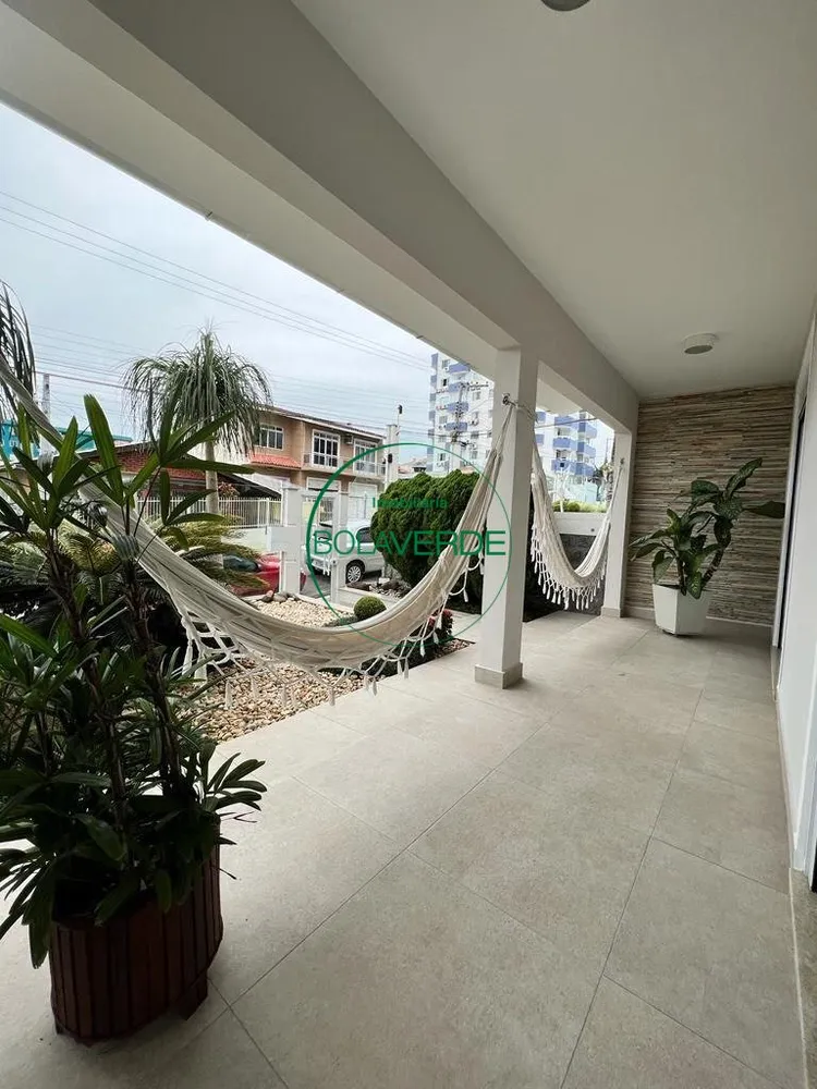 Casa, 3 quartos, 240 m² - Foto 3