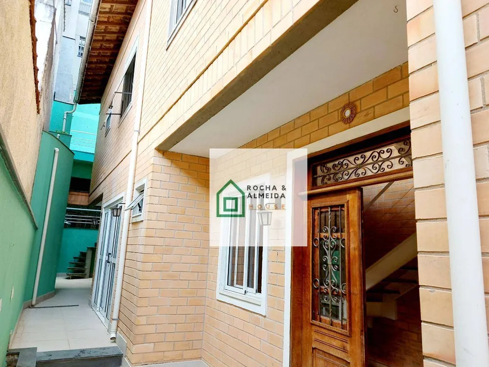 Sobrado, 3 quartos, 240 m² - Foto 2