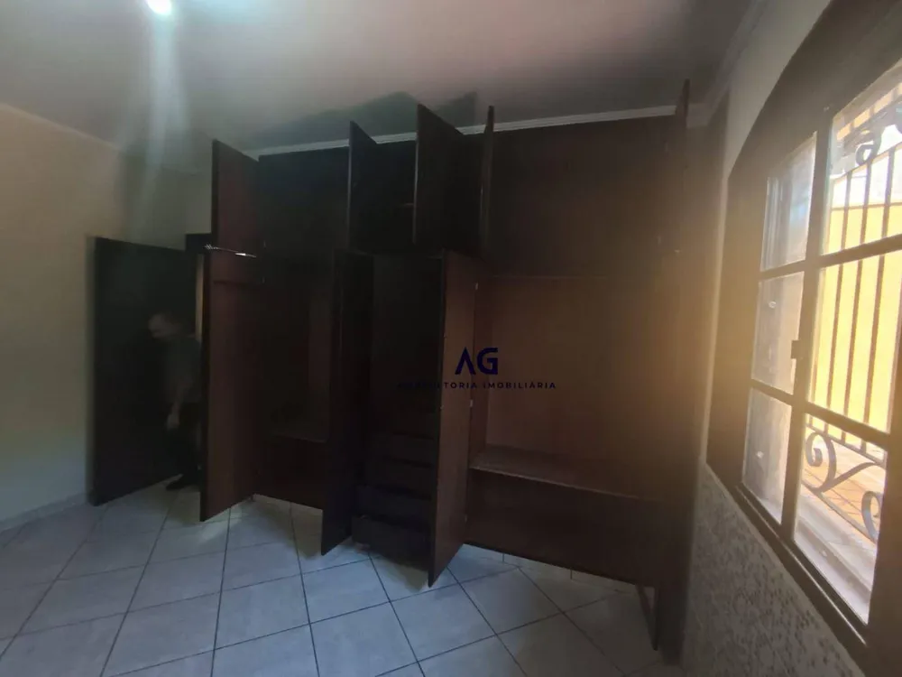 Casa, 3 quartos, 208 m² - Foto 13