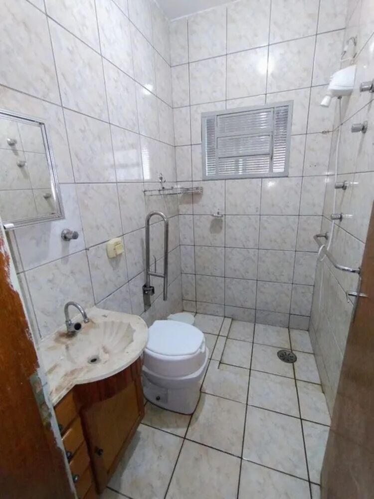 Casa à venda com 3 quartos, 240m² - Foto 18