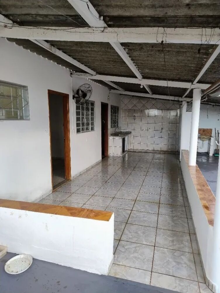 Casa à venda com 3 quartos, 240m² - Foto 14