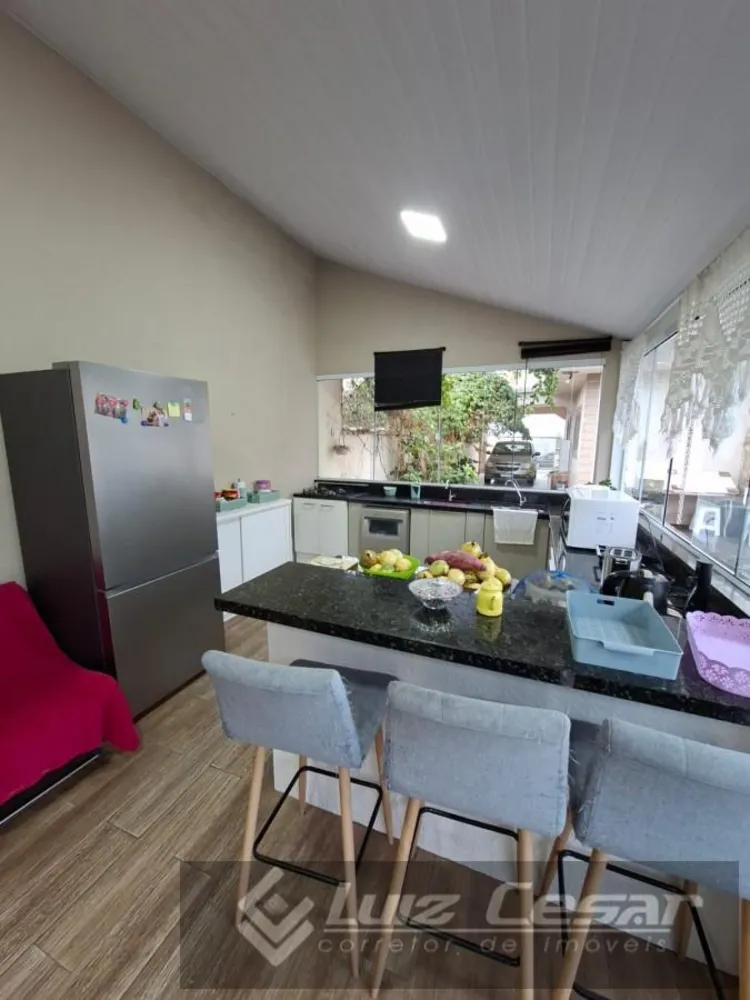 Casa, 4 quartos, 212 m² - Foto 5