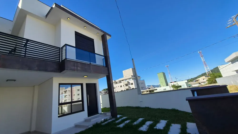 Casa, 3 quartos, 99 m² - Foto 2