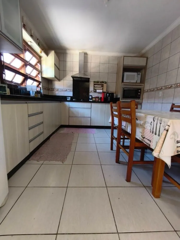 Casa, 5 quartos, 205 m² - Foto 6