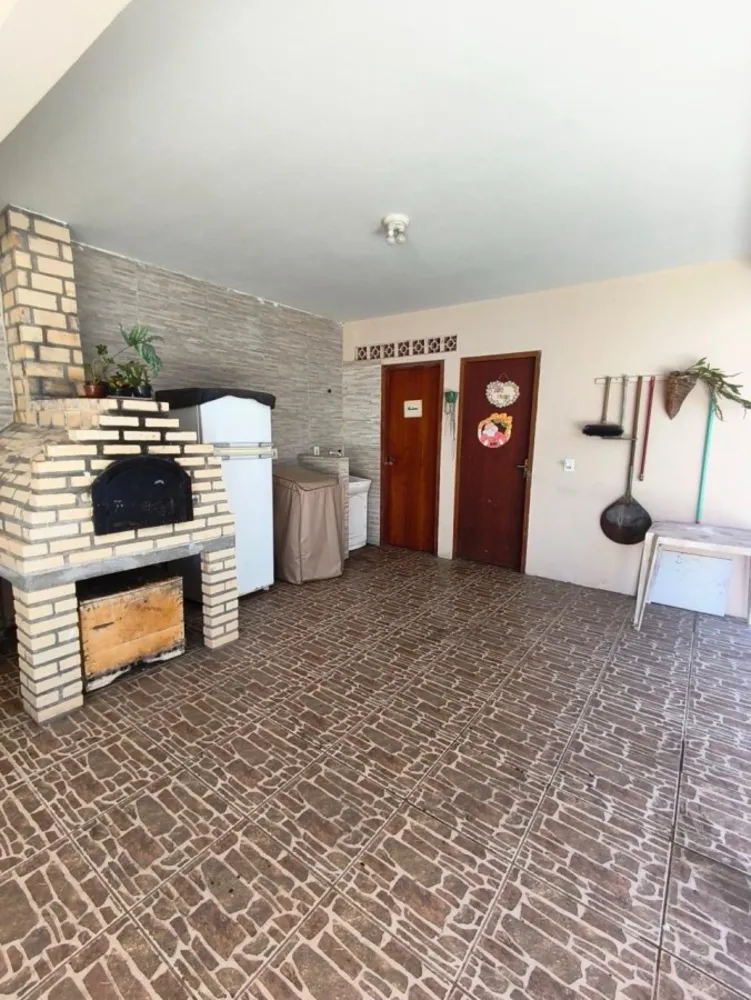 Casa, 5 quartos, 205 m² - Foto 3
