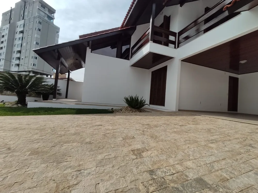 Casa, 4 quartos, 249 m² - Foto 3