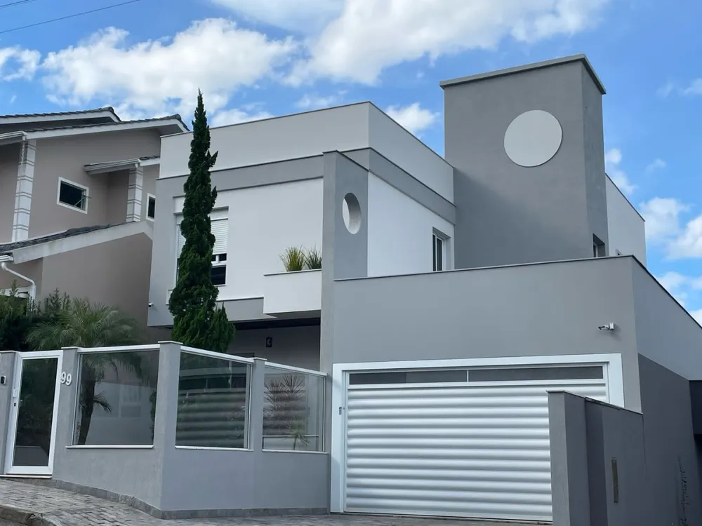 Casa, 3 quartos, 260 m² - Foto 1