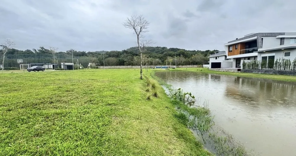 Terreno, 300 m² - Foto 2