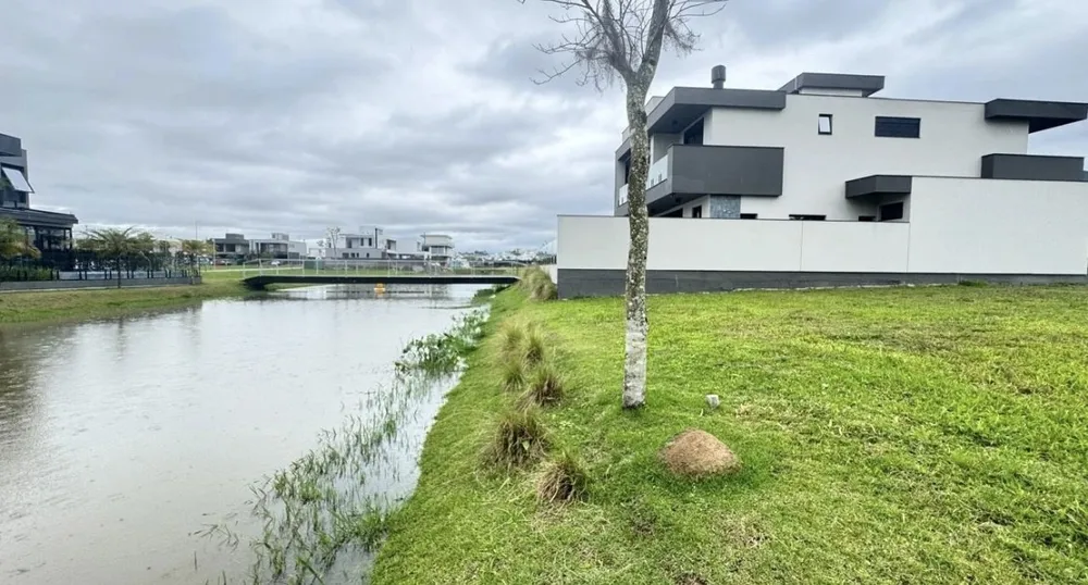 Terreno, 300 m² - Foto 4