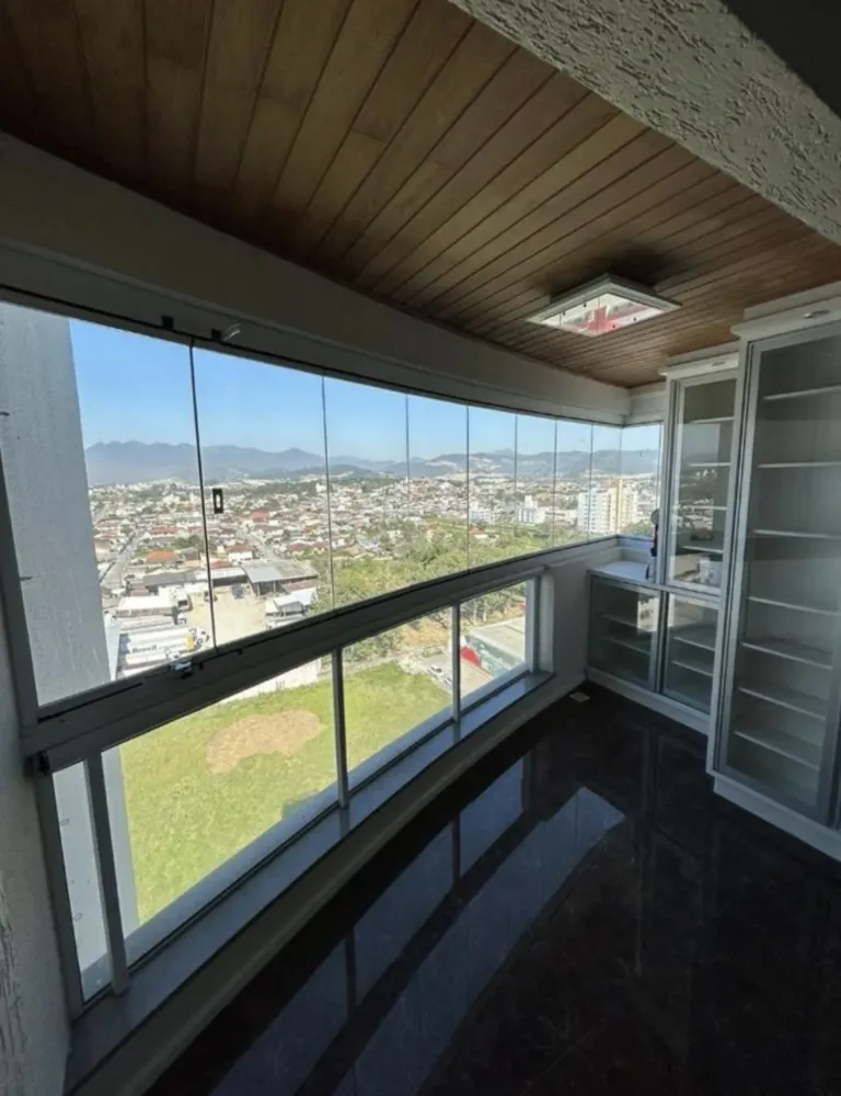 Apartamento, 3 quartos, 235 m² - Foto 2