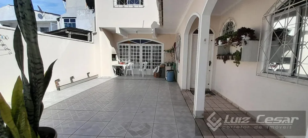 Casa, 6 quartos, 368 m² - Foto 5