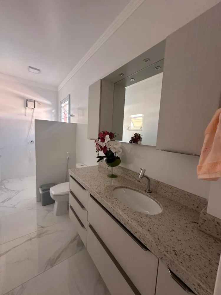 Casa, 4 quartos, 257 m² - Foto 11