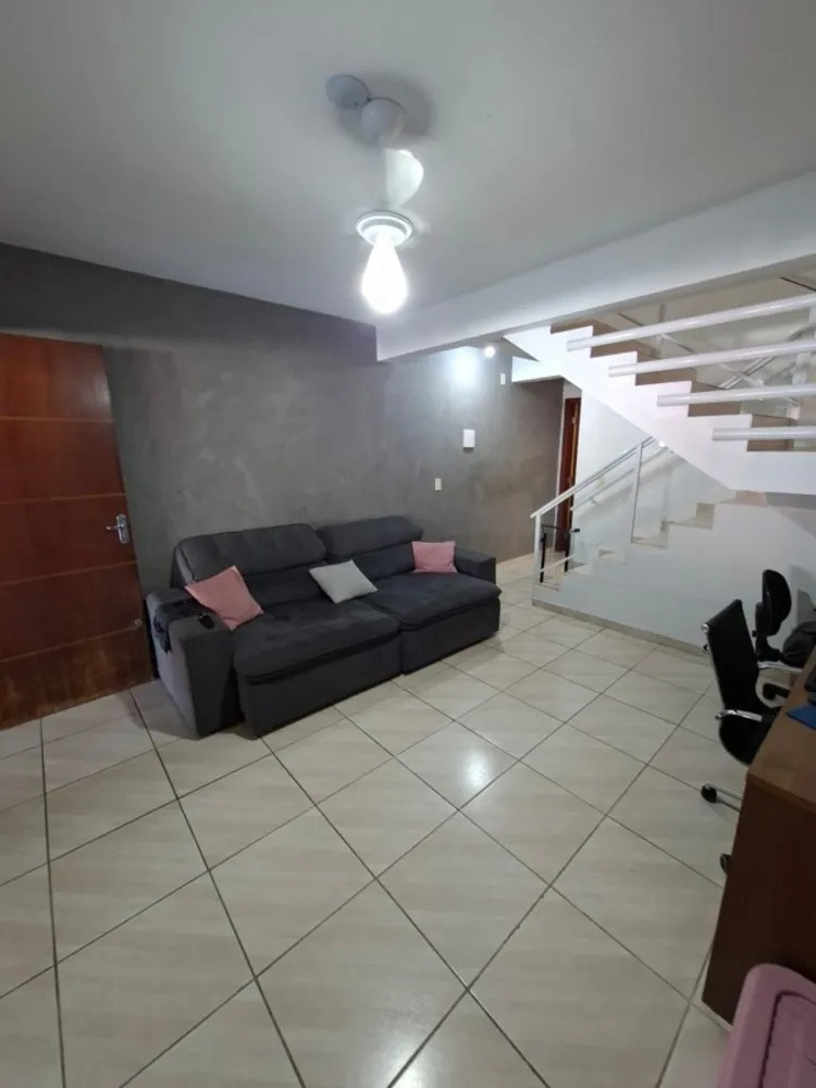 Casa, 2 quartos, 60 m² - Foto 1