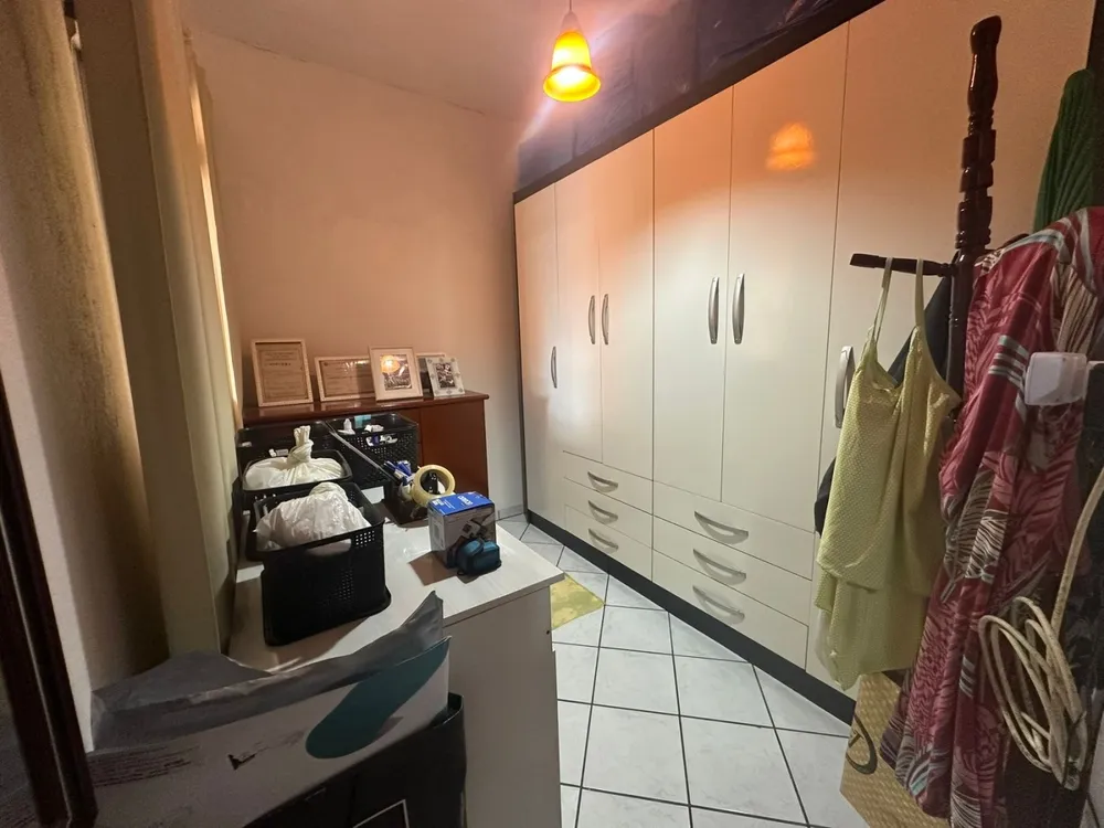 Casa, 4 quartos, 275 m² - Foto 8
