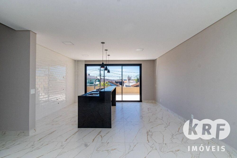 Sobrado à venda com 3 quartos, 217M2 - Foto 2