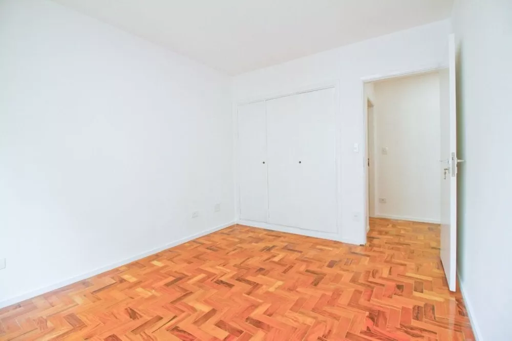 Apartamento à venda com 3 quartos, 134m² - Foto 7