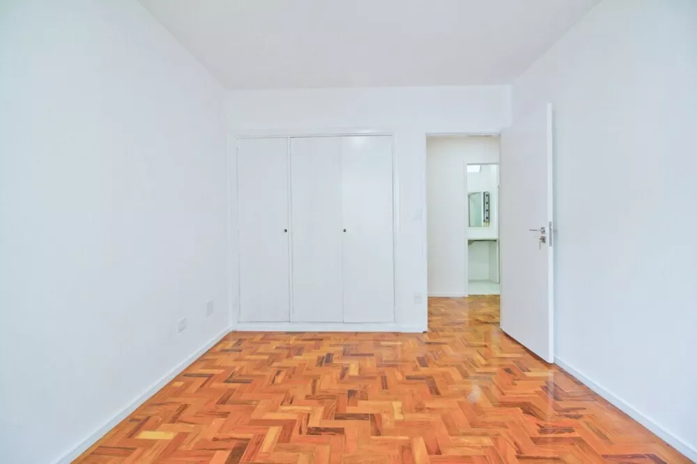 Apartamento à venda com 3 quartos, 134m² - Foto 6