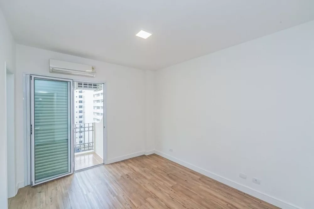 Apartamento à venda com 3 quartos, 94m² - Foto 8