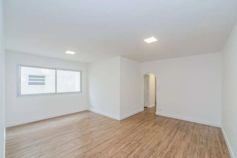 Apartamento à venda com 3 quartos, 94m² - Foto 1