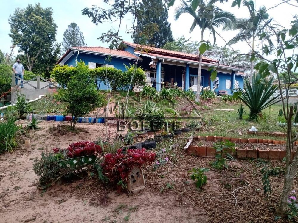 Chácara à venda com 3 quartos, 1500m² - Foto 2