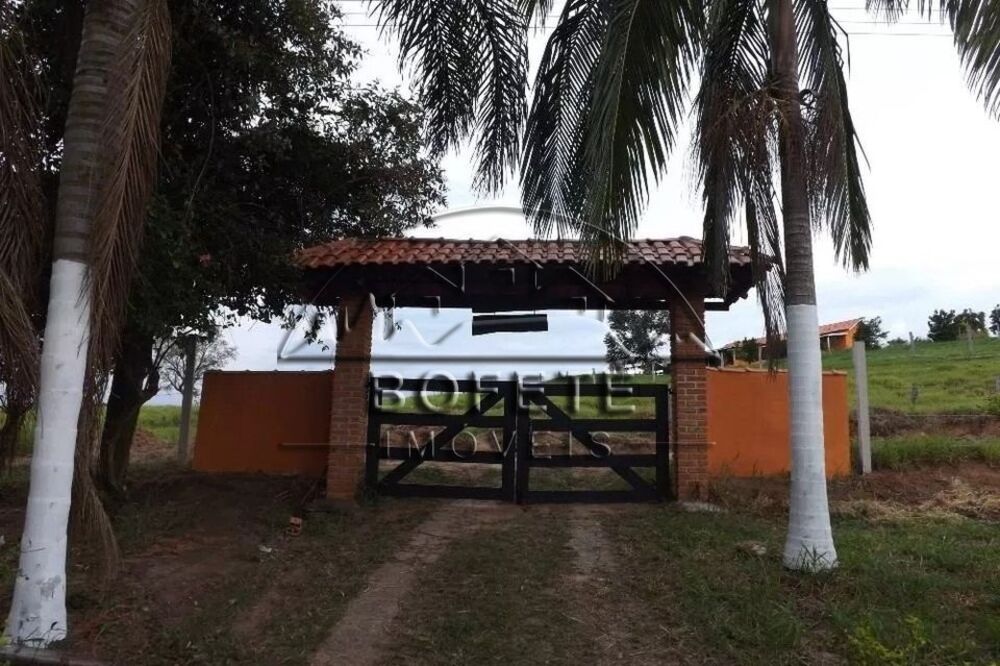 Chácara à venda com 2 quartos, 25000m² - Foto 2