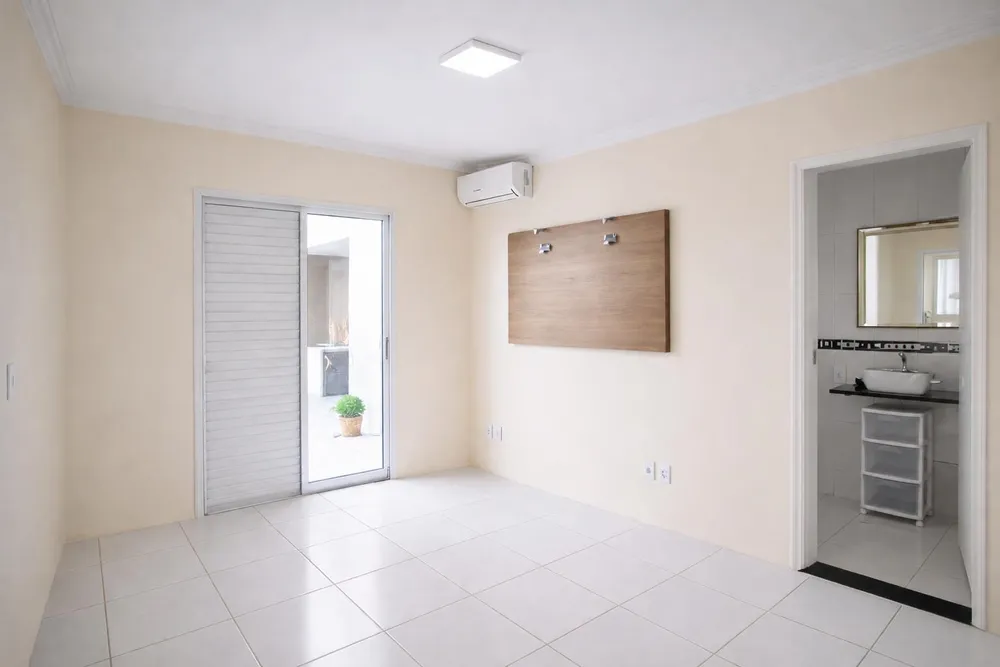 Casa, 4 quartos, 288 m² - Foto 2