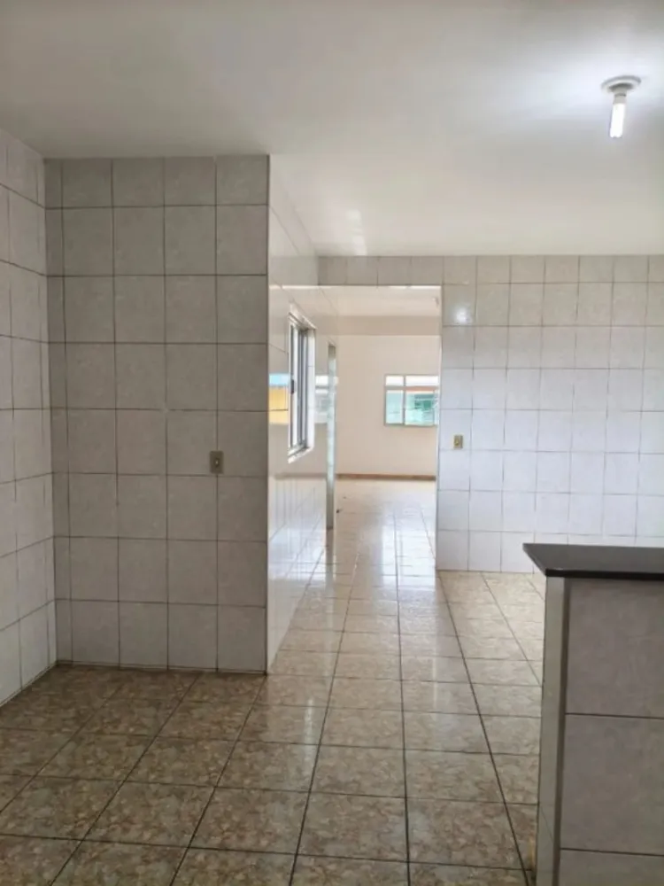 Casa, 3 quartos, 220 m² - Foto 3