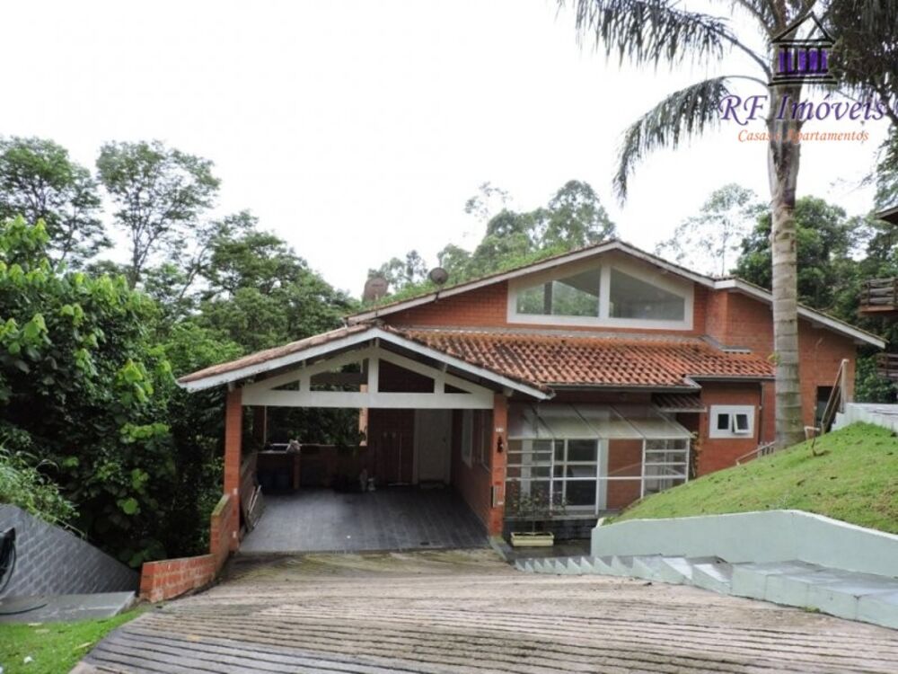 Casa à venda com 4 quartos, 976m² - Foto 2