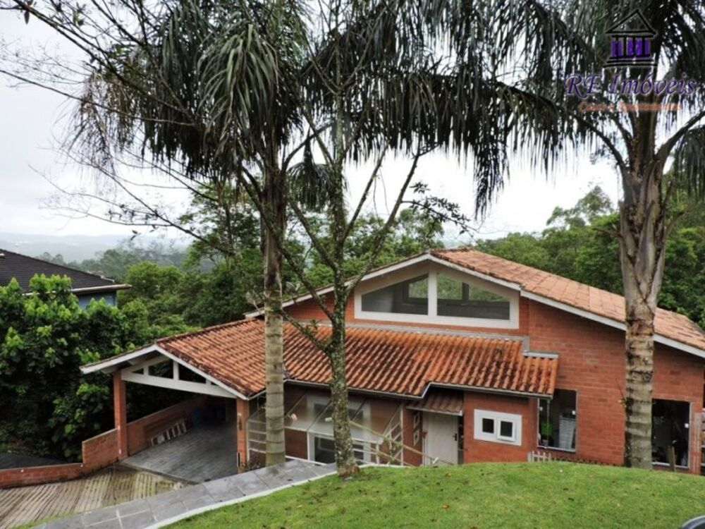 Casa à venda com 4 quartos, 976m² - Foto 1