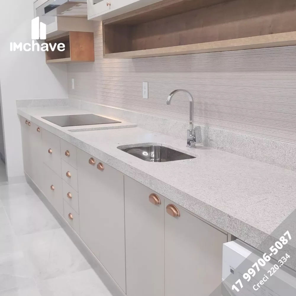 Casa, 3 quartos, 210 m² - Foto 1