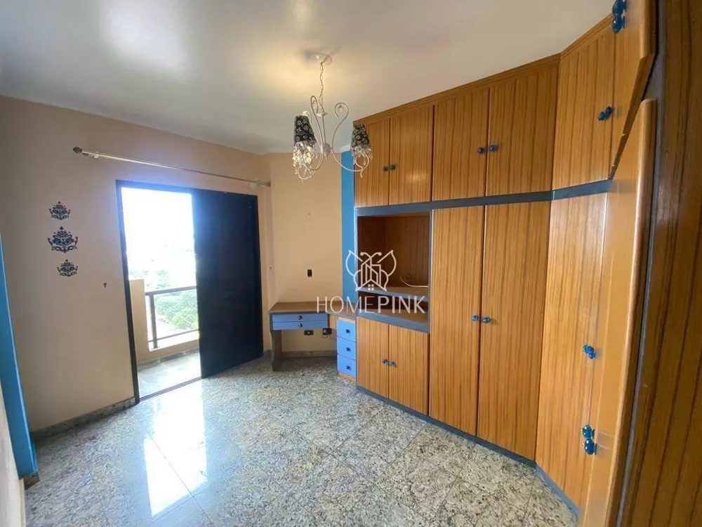 Apartamento à venda com 3 quartos, 130m² - Foto 18