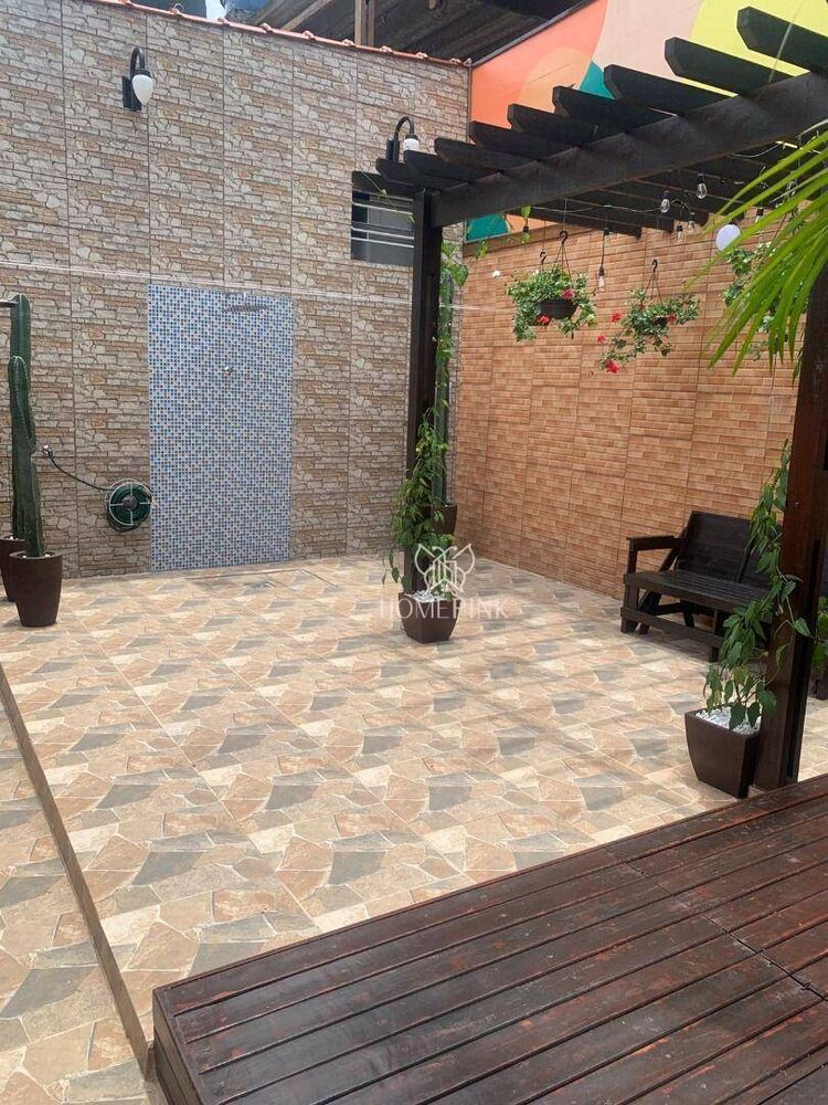 Sobrado à venda com 2 quartos, 192m² - Foto 1