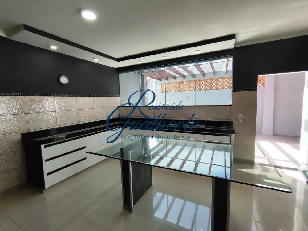 Casa, 4 quartos, 210 m² - Foto 6