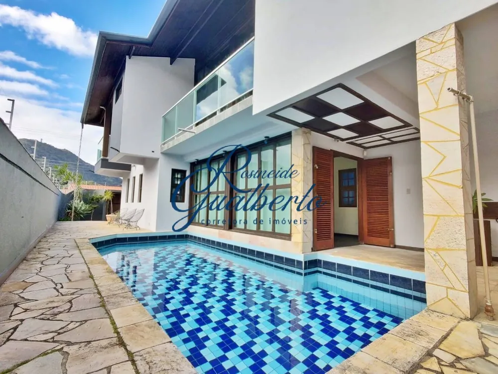 Casa, 4 quartos, 369 m² - Foto 1