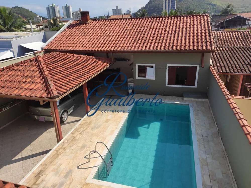 Casa, 3 quartos, 241 m² - Foto 1