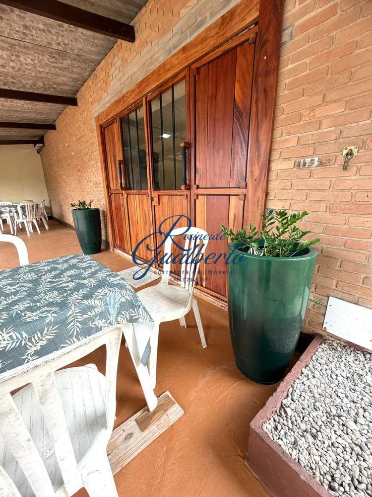 Casa, 4 quartos, 200 m² - Foto 3