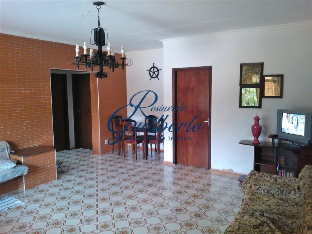 Casa, 5 quartos, 387 m² - Foto 1