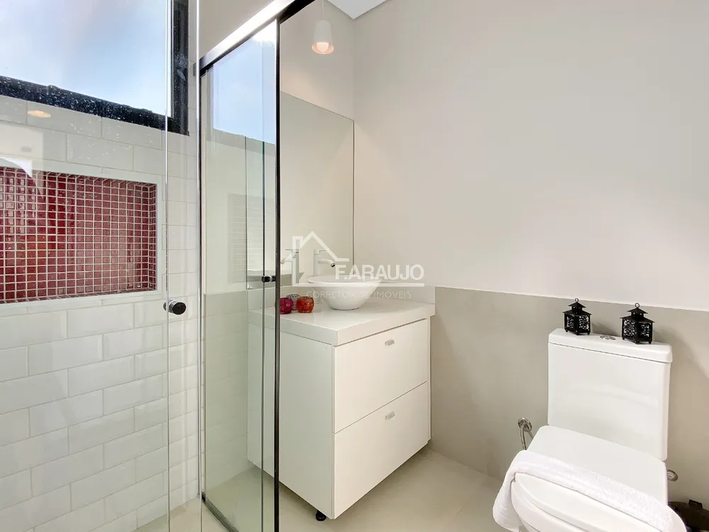 Casa de Condomínio, 4 quartos - Foto 1