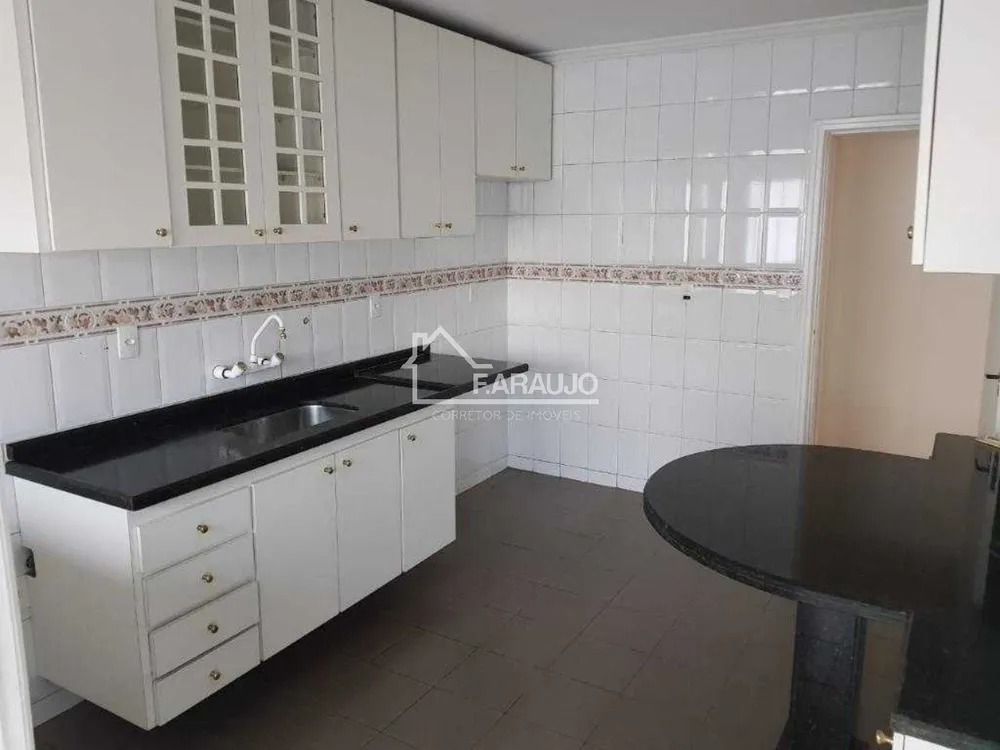Apartamento, 3 quartos, 170 m² - Foto 11