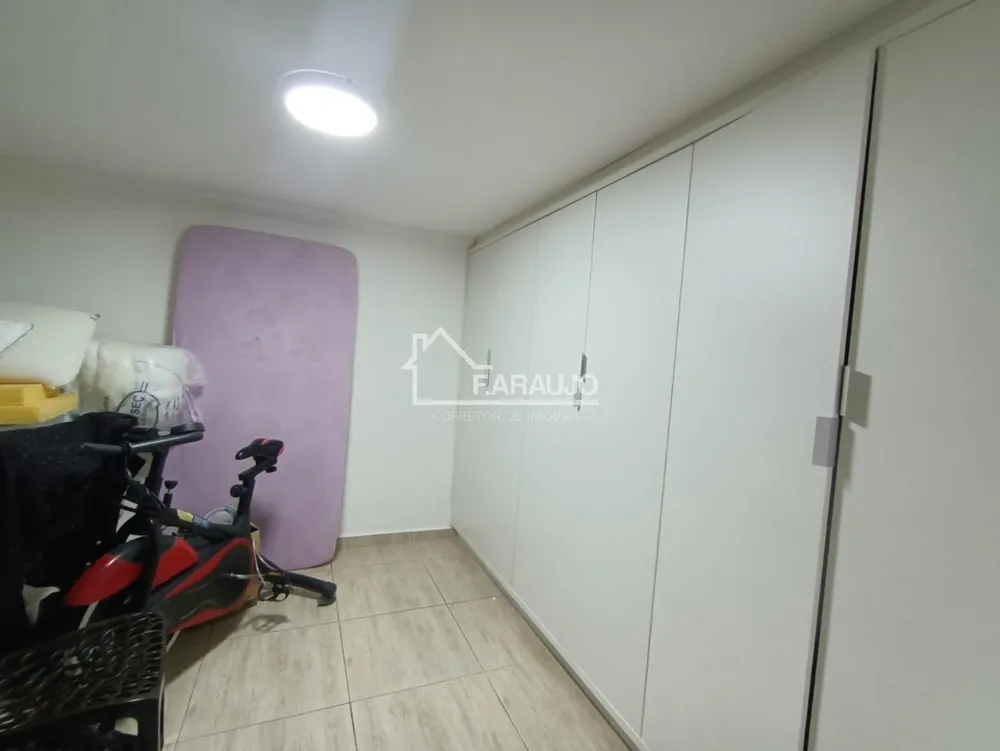 Casa, 4 quartos, 243 m² - Foto 6