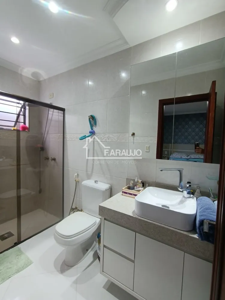 Casa, 4 quartos, 243 m² - Foto 12