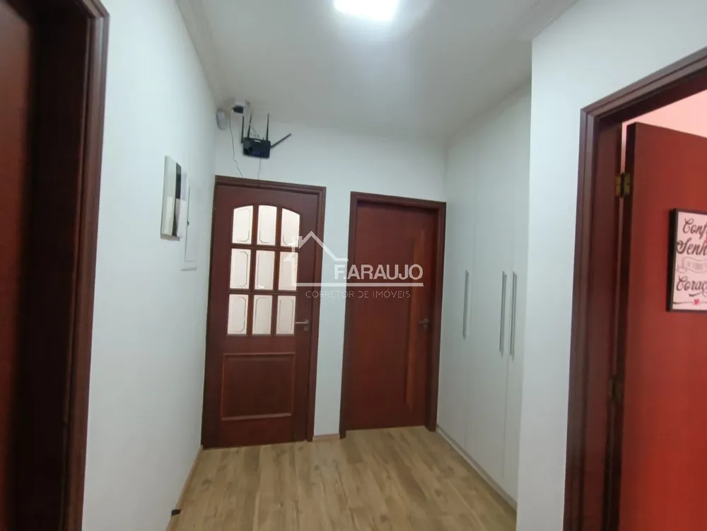 Casa, 4 quartos, 243 m² - Foto 9