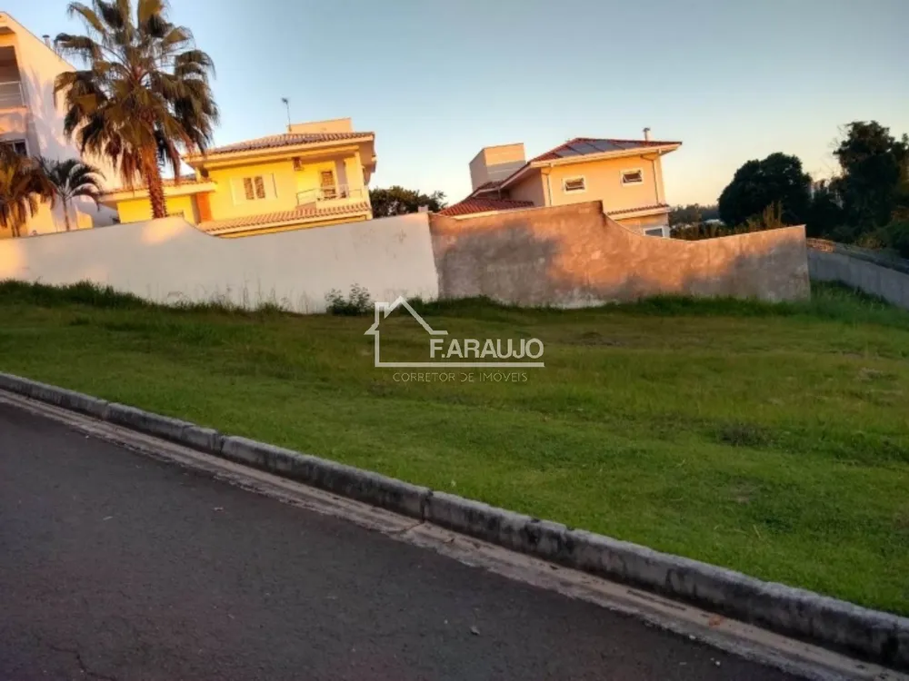 Loteamento e Condomínio, 526 m² - Foto 1