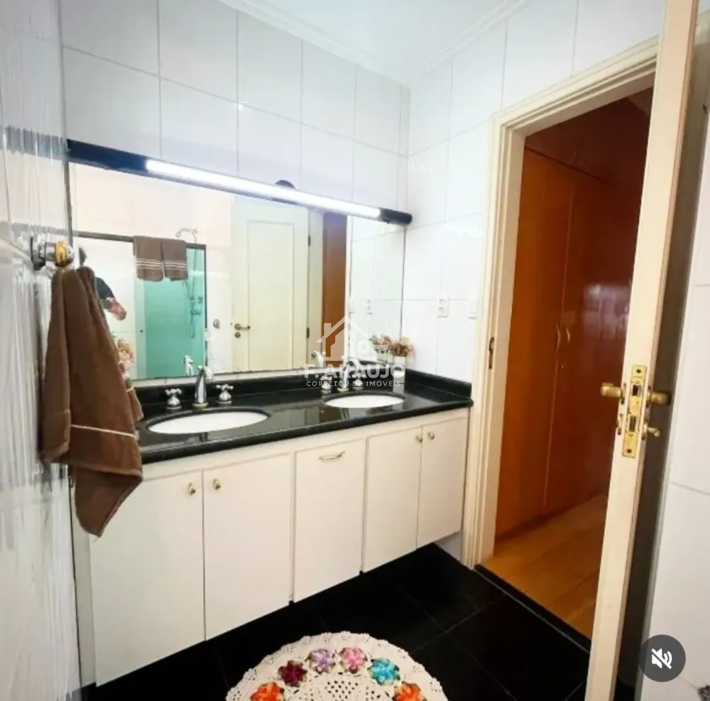 Apartamento, 3 quartos, 189 m² - Foto 2